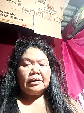 Snapshot of Mari_fvcks chatting on October 5, 2025, 6:20 pm Mari fvcks online show from October 5, 2025, 6:20 pm