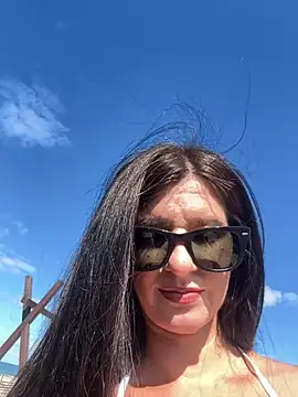 Snapshot of Ice_Bronx chatting on September 23, 2025, 11:50 am Ice Bronx online show from September 23, 2025, 11:50 am