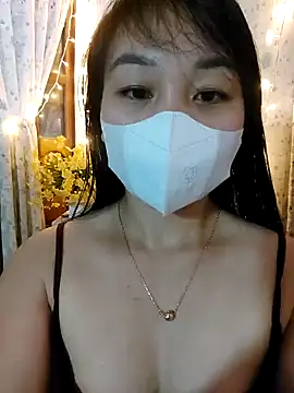 Snapshot of Laurie369 chatting on October 1, 2025, 4:00 pm Laurie369 online show from October 1, 2025, 4:00 pm