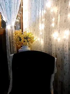 Snapshot of Laurie369 chatting on October 4, 2025, 4:30 pm Laurie369 online show from October 4, 2025, 4:30 pm