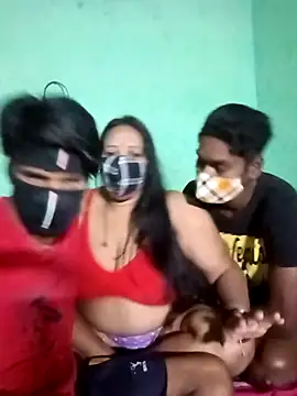 LoveOnStream online show from October 24, 2025, 12:09 am