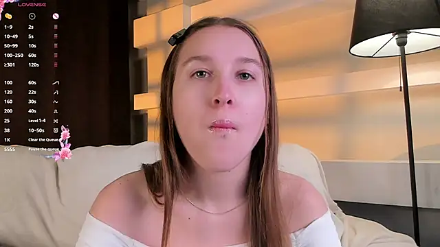 NanaMertins online show from December 4, 2025, 1:15 am