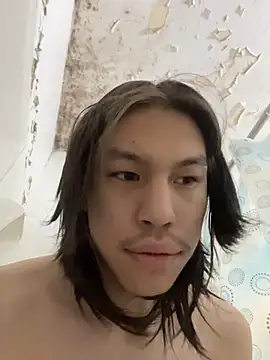 Snapshot of heytherepeoples717 chatting on December 2, 2025, 12:51 pm heytherepeoples717 online show from December 2, 2025, 12:51 pm