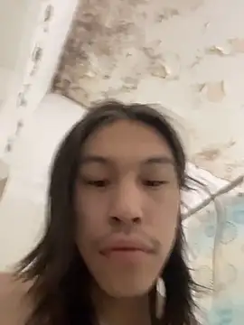 Snapshot of heytherepeoples717 chatting on January 17, 2026, 1:04 pm heytherepeoples717 online show from January 17, 2026, 1:04 pm