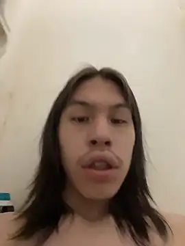 Snapshot of heytherepeoples717 chatting on December 16, 2025, 11:58 am heytherepeoples717 online show from December 16, 2025, 11:58 am