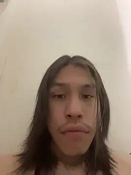 Snapshot of heytherepeoples717 chatting on December 15, 2025, 11:53 pm heytherepeoples717 online show from December 15, 2025, 11:53 pm