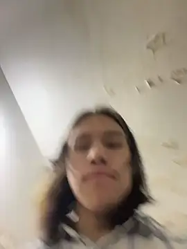 Snapshot of heytherepeoples717 chatting on November 26, 2025, 2:00 am heytherepeoples717 online show from November 26, 2025, 2:00 am