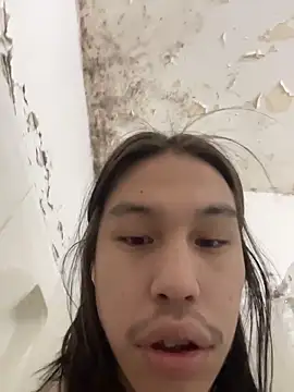 Snapshot of heytherepeoples717 chatting on November 8, 2025, 11:14 am heytherepeoples717 online show from November 8, 2025, 11:14 am