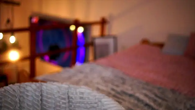 Snapshot of Emilyvanroessel chatting on January 17, 2026, 8:51 am Emilyvanroessel online show from January 17, 2026, 8:51 am