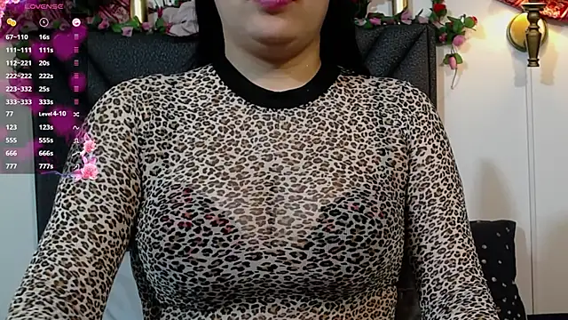 Snapshot of IndraKaur_ chatting on September 25, 2025, 12:55 pm IndraKaur online show from September 25, 2025, 12:55 pm