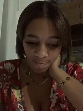 Snapshot of Crisschiavo chatting on November 5, 2025, 2:25 am Crisschiavo online show from November 5, 2025, 2:25 am