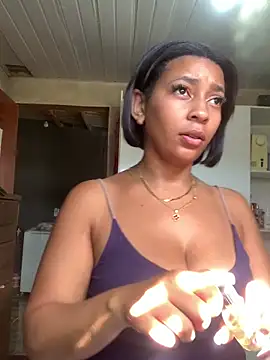 Snapshot of Crisschiavo chatting on December 16, 2025, 11:47 am Crisschiavo online show from December 16, 2025, 11:47 am