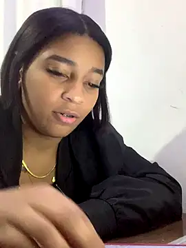 Snapshot of Crisschiavo chatting on November 25, 2025, 1:06 am Crisschiavo online show from November 25, 2025, 1:06 am