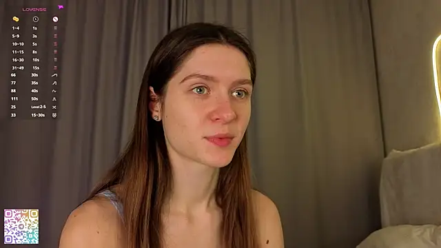 MinaMancilla online show from November 5, 2025, 4:04 am