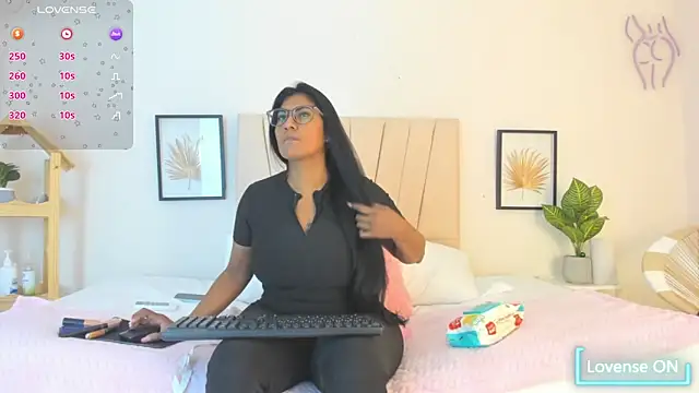  Miaa khalifa  online show from February 14, 2026, 12:16 pm