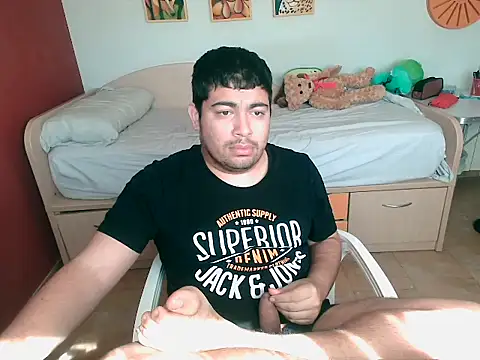 Snapshot of Martigato3 chatting on September 19, 2025, 1:37 pm Martigato3 online show from September 19, 2025, 1:37 pm