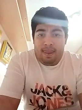 Snapshot of Martigato3 chatting on October 16, 2025, 6:27 pm Martigato3 online show from October 16, 2025, 6:27 pm