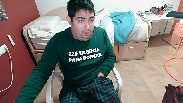 Snapshot of Martigato3 chatting on November 22, 2025, 1:54 pm Martigato3 online show from November 22, 2025, 1:54 pm