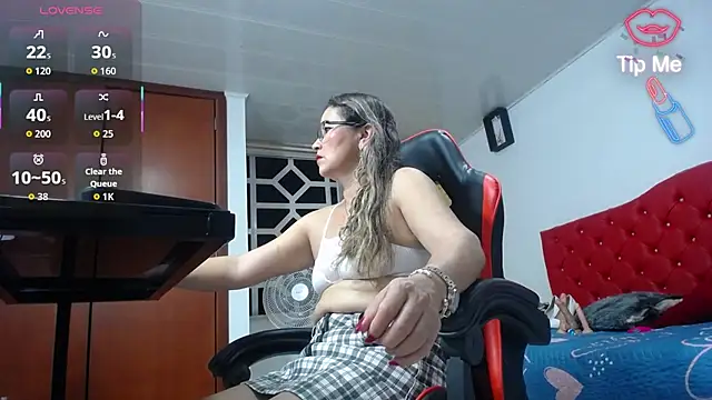 Snapshot of noelia_milf19 chatting on May 28, 2026, 1:57 am noelia milf19 online show from May 28, 2026, 1:57 am