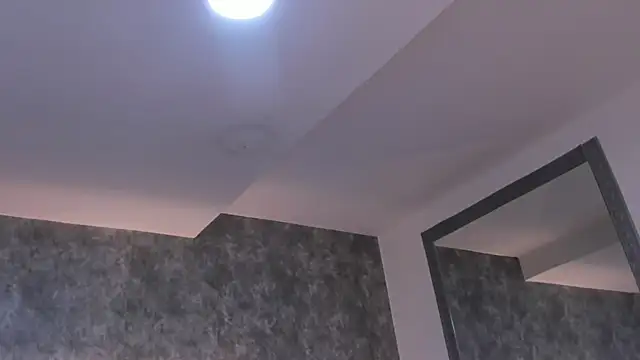 Snapshot of crystaldarliing chatting on November 19, 2025, 3:45 pm crystaldarliing online show from November 19, 2025, 3:45 pm