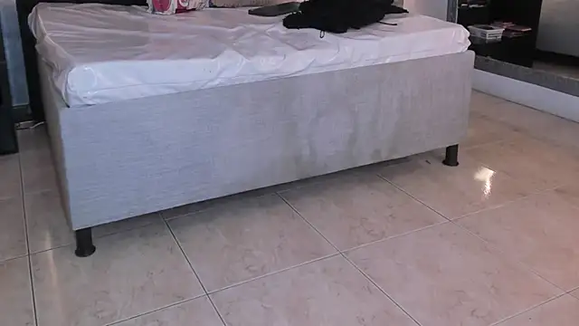 Snapshot of crystaldarliing chatting on November 28, 2025, 1:22 pm crystaldarliing online show from November 28, 2025, 1:22 pm