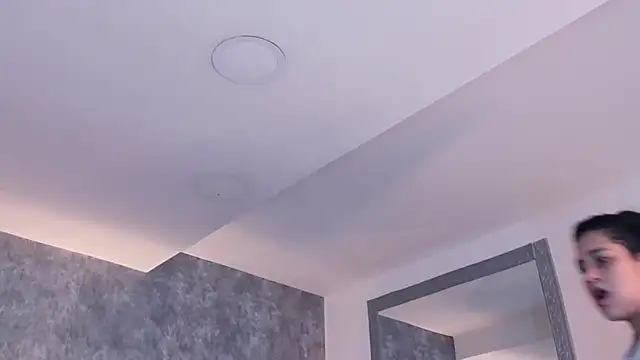 Snapshot of crystaldarliing chatting on November 25, 2025, 2:28 pm crystaldarliing online show from November 25, 2025, 2:28 pm