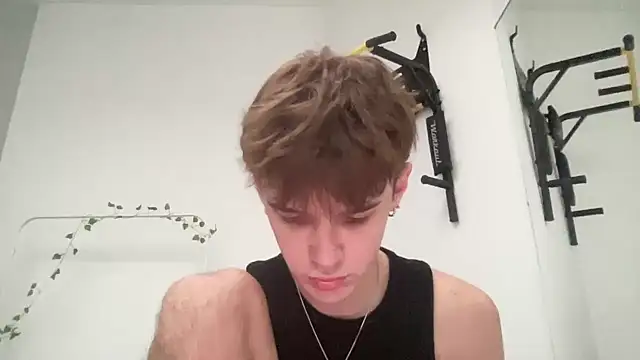 Snapshot of Milk_Guy chatting on November 27, 2025, 1:22 pm Milk Guy online show from November 27, 2025, 1:22 pm