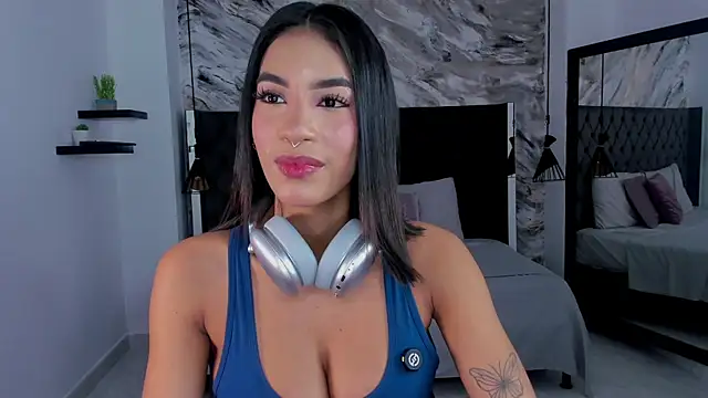 Snapshot of kitty_collins_ chatting on May 11, 2026, 12:17 pm kitty collins online show from May 11, 2026, 12:17 pm