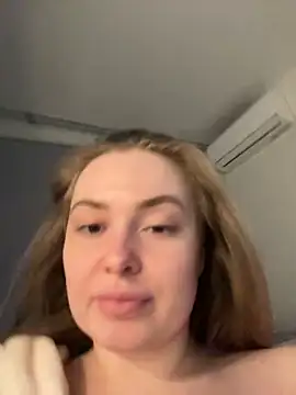 DeniMilkyyyyy online show from November 19, 2025, 5:24 pm