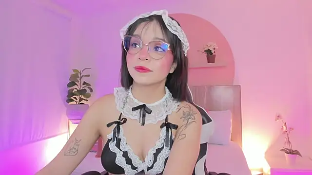 Clara Luu online show from April 10, 2026, 3:35 am