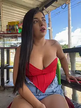 Snapshot of Isaa-Sweet chatting on July 6, 2026, 5:15 pm Isaa-Sweet online show from July 6, 2026, 5:15 pm