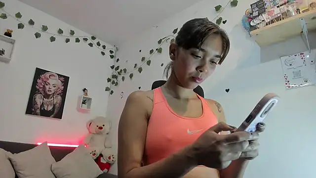 anastasia tuya online show from February 17, 2026, 1:36 am