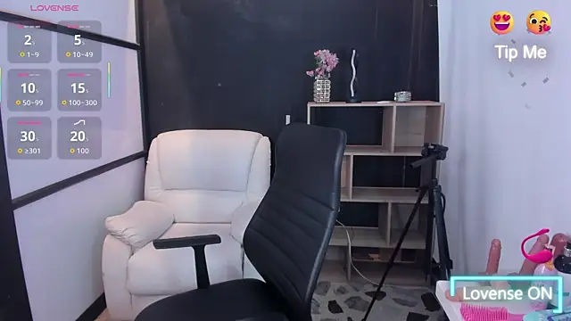 Snapshot of ThaliaBrooks_ chatting on October 31, 2025, 4:31 am ThaliaBrooks online show from October 31, 2025, 4:31 am