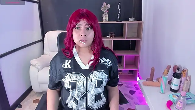 Snapshot of ThaliaBrooks_ chatting on October 29, 2025, 4:11 am ThaliaBrooks online show from October 29, 2025, 4:11 am