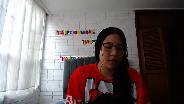 Snapshot of Naia_Stant chatting on October 13, 2025, 9:59 pm Naia Stant online show from October 13, 2025, 9:59 pm