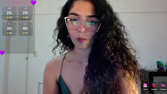 Snapshot of Ariagal chatting on January 7, 2026, 8:47 pm Ariagal online show from January 7, 2026, 8:47 pm