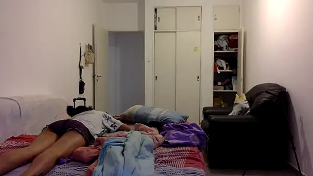 kendrafarq online show from January 14, 2026, 9:07 pm