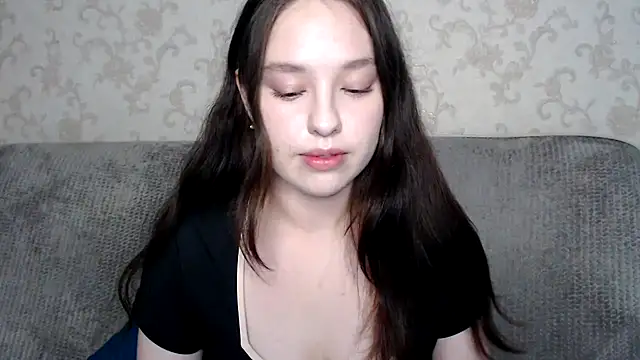 Snapshot of PureLedy chatting on October 20, 2025, 1:07 am PureLedy online show from October 20, 2025, 1:07 am