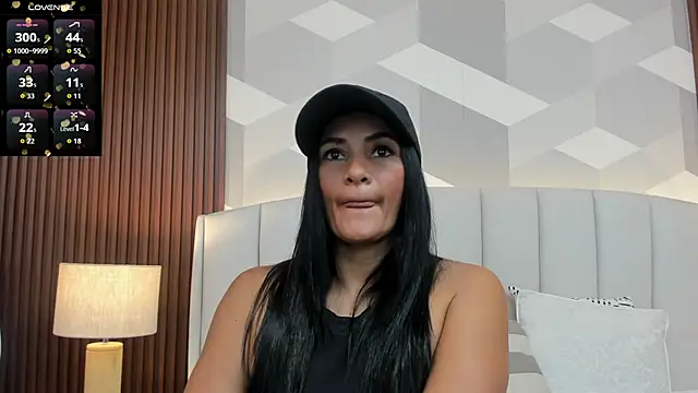 Snapshot of Mommy_Naughty chatting on May 5, 2026, 11:13 am Mommy Naughty online show from May 5, 2026, 11:13 am