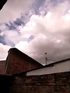 Snapshot of julietta_f chatting on November 6, 2025, 5:39 pm julietta f online show from November 6, 2025, 5:39 pm