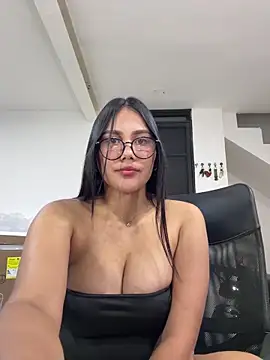 Snapshot of burbuja02 chatting on April 20, 2026, 11:39 pm burbuja02 online show from April 20, 2026, 11:39 pm