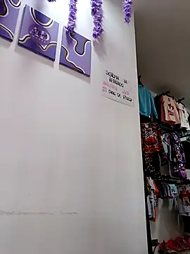 burbuja02 online show from October 12, 2025, 2:07 pm