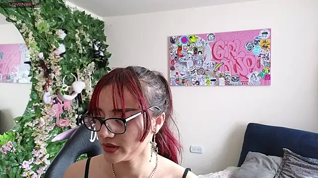 Snapshot of MiaVelvetDoll chatting on May 23, 2026, 2:38 pm MiaVelvetDoll online show from May 23, 2026, 2:38 pm