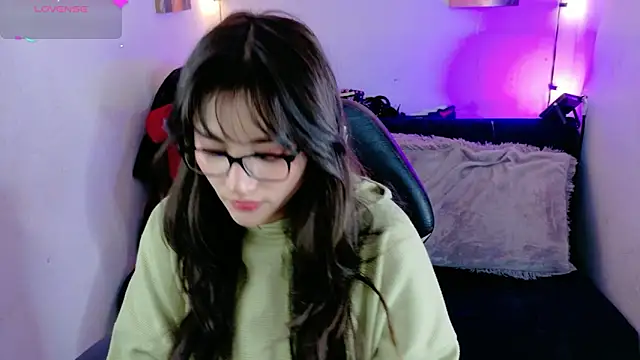 Snapshot of MiaVelvetDoll chatting on November 21, 2025, 1:43 pm MiaVelvetDoll online show from November 21, 2025, 1:43 pm