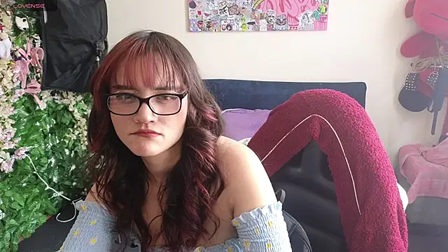 Snapshot of MiaVelvetDoll chatting on April 21, 2026, 1:50 pm MiaVelvetDoll online show from April 21, 2026, 1:50 pm