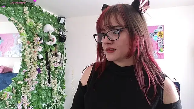 Snapshot of MiaVelvetDoll chatting on March 25, 2026, 3:11 pm MiaVelvetDoll online show from March 25, 2026, 3:11 pm