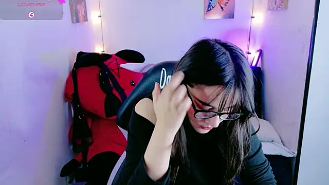 Snapshot of MiaVelvetDoll chatting on November 12, 2025, 1:15 pm MiaVelvetDoll online show from November 12, 2025, 1:15 pm