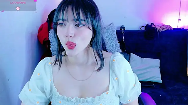 Snapshot of MiaVelvetDoll chatting on November 10, 2025, 2:11 pm MiaVelvetDoll online show from November 10, 2025, 2:11 pm