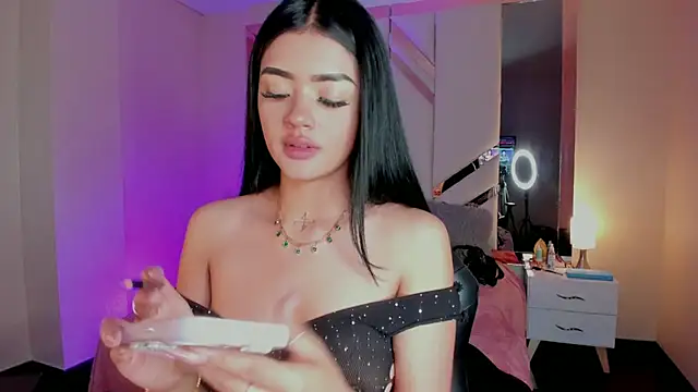 EmmaStonns online show from November 7, 2025, 2:54 pm