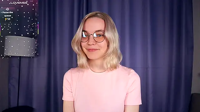 EdaKirkIin online show from November 3, 2025, 5:34 am